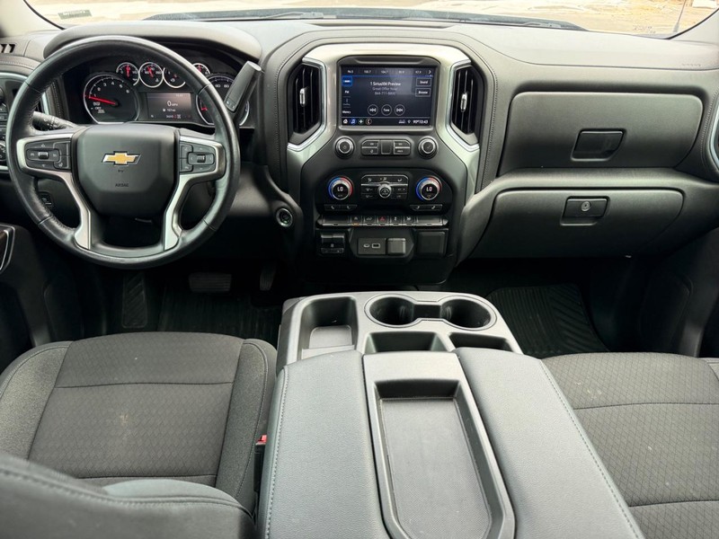 Chevrolet Silverado 1500 Vehicle Full-screen Gallery Image 10