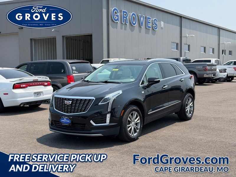 Cadillac XT5 Vehicle Full-screen Gallery Image 01