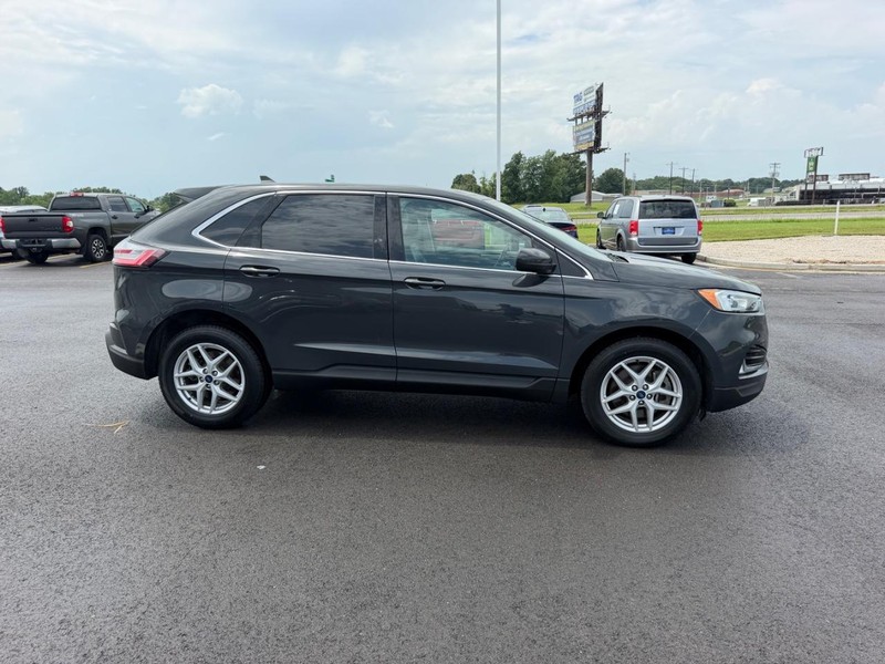 Ford Edge Vehicle Full-screen Gallery Image 04