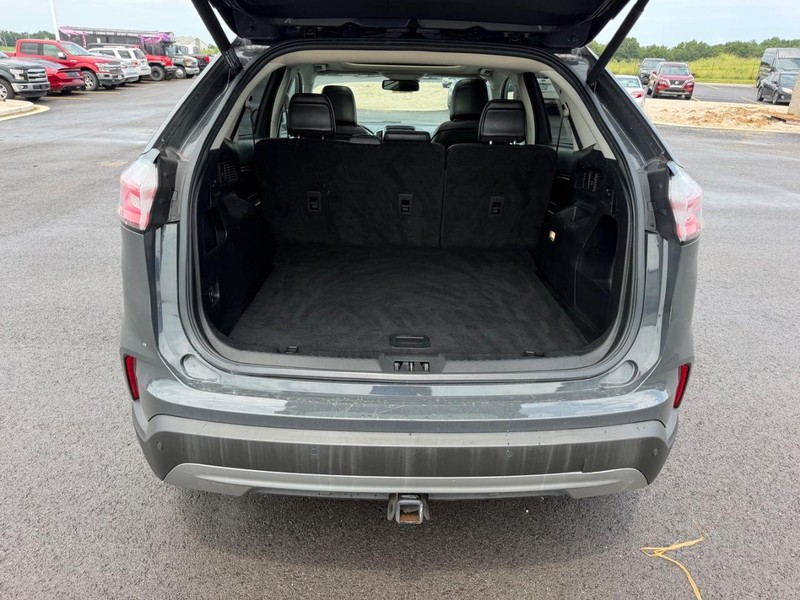 Ford Edge Vehicle Full-screen Gallery Image 07