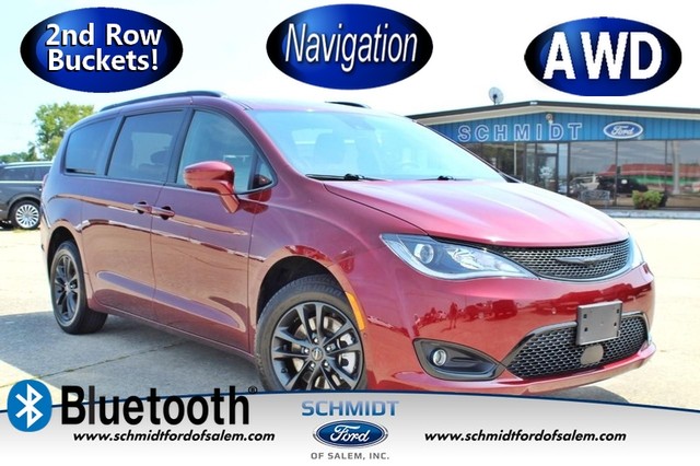 more details - chrysler pacifica