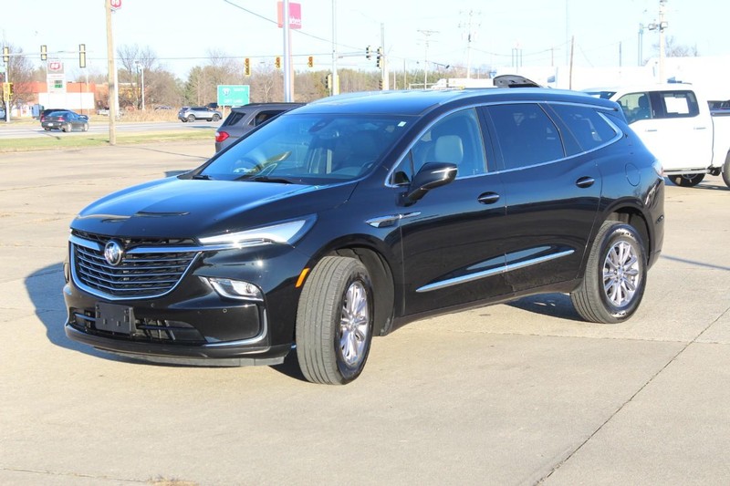 Buick Enclave Vehicle Full-screen Gallery Image 07