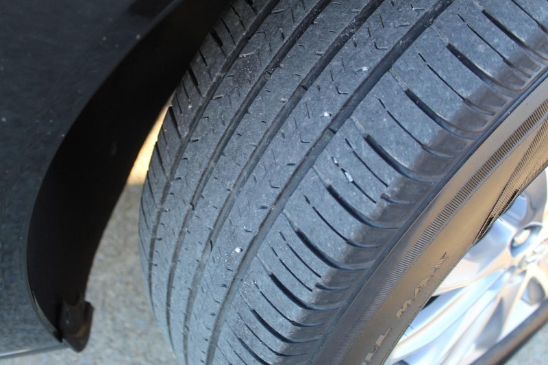 Buick Enclave Vehicle Full-screen Gallery Image 08