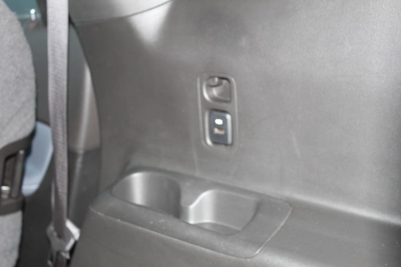 Buick Enclave Vehicle Full-screen Gallery Image 13