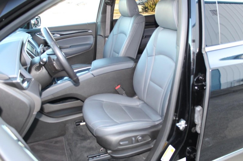 Buick Enclave Vehicle Full-screen Gallery Image 19