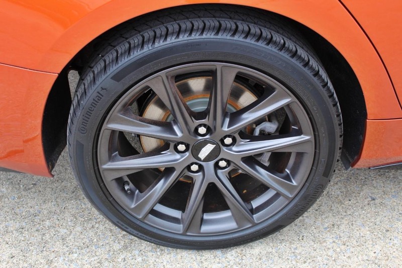 Cadillac CT4 Vehicle Full-screen Gallery Image 10