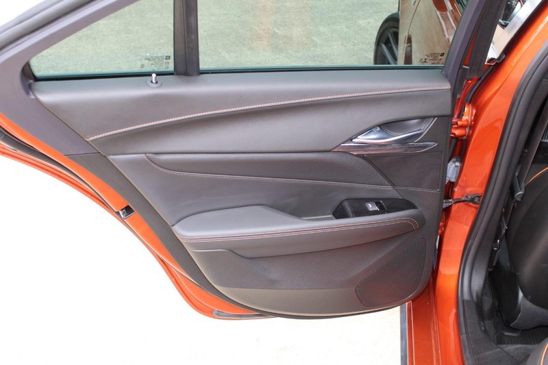 Cadillac CT4 Vehicle Full-screen Gallery Image 17