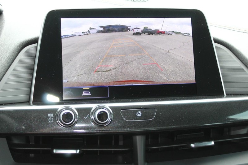 Cadillac CT4 Vehicle Full-screen Gallery Image 35