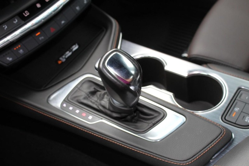 Cadillac CT4 Vehicle Full-screen Gallery Image 38