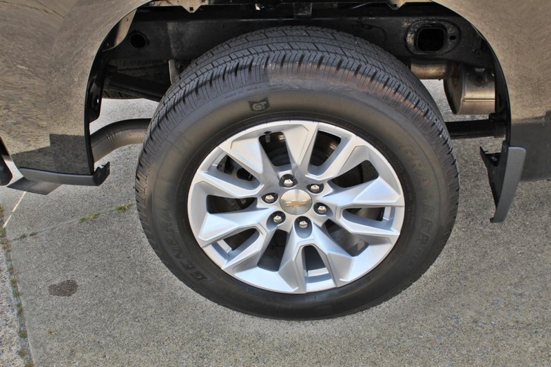 Chevrolet Silverado 1500 Vehicle Full-screen Gallery Image 10