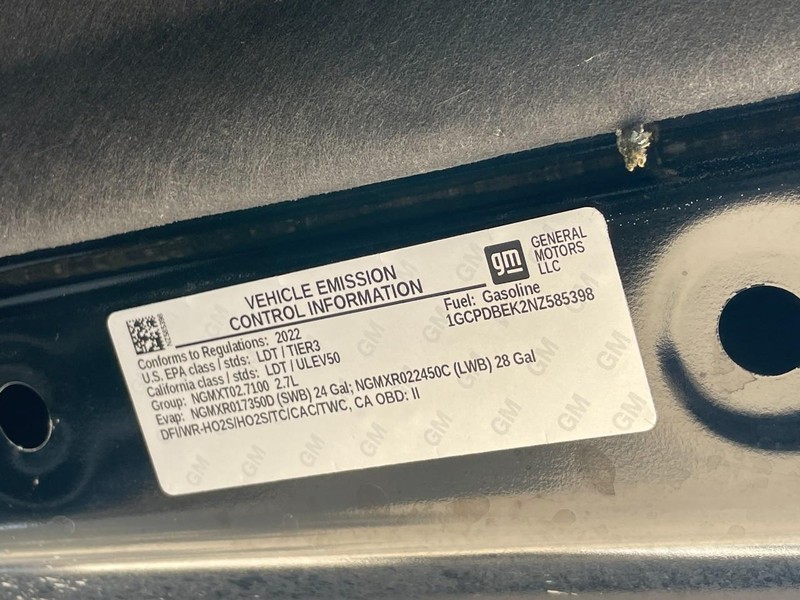 Chevrolet Silverado 1500 Vehicle Full-screen Gallery Image 12