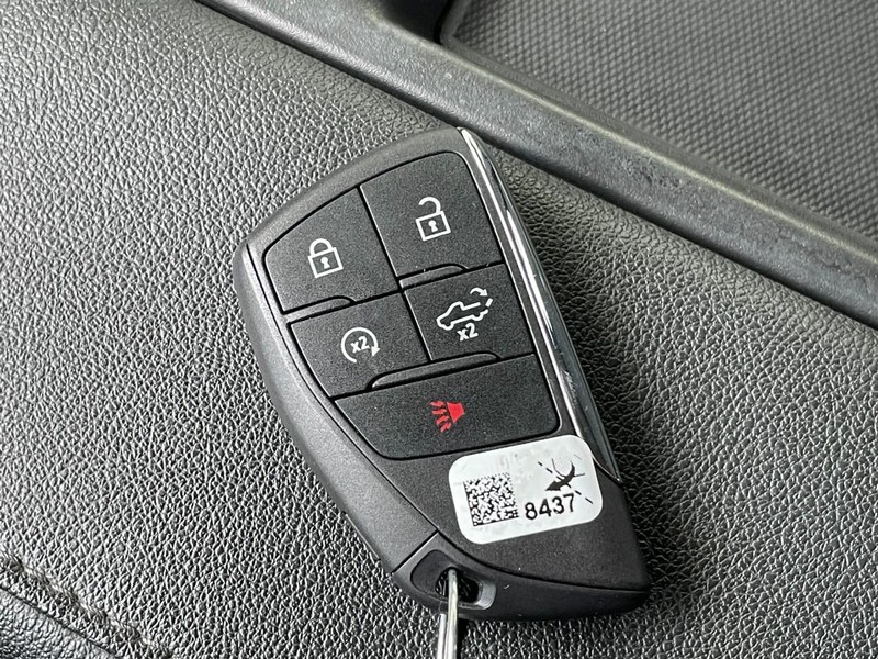 Chevrolet Silverado 1500 Vehicle Full-screen Gallery Image 41