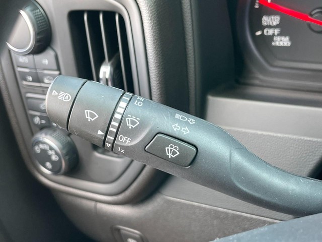 2024 Chevrolet Silverado 1500 Custom - Photo 28