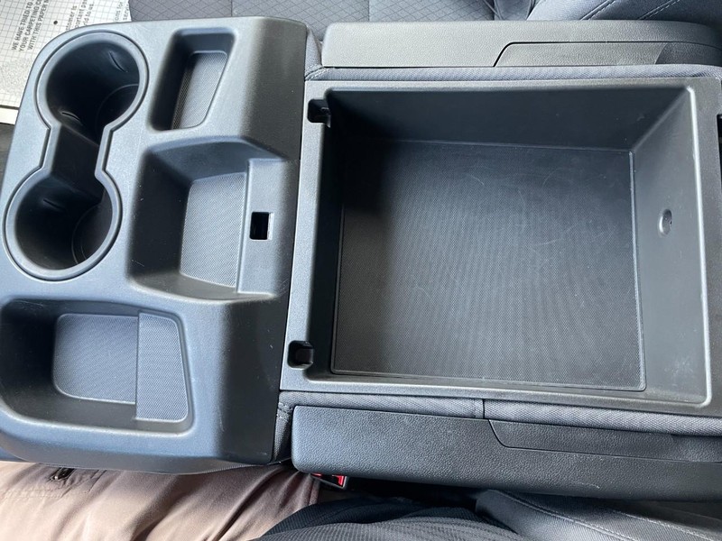 Chevrolet Silverado 1500 Vehicle Full-screen Gallery Image 42