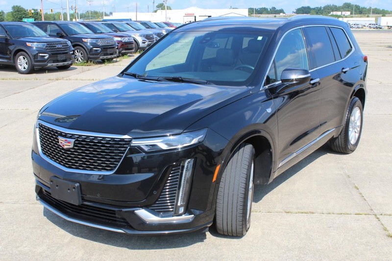 Cadillac XT6 Vehicle Full-screen Gallery Image 07