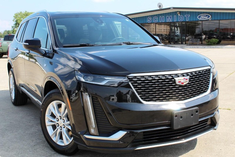 Cadillac XT6 Vehicle Full-screen Gallery Image 08