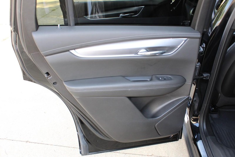 Cadillac XT6 Vehicle Full-screen Gallery Image 25