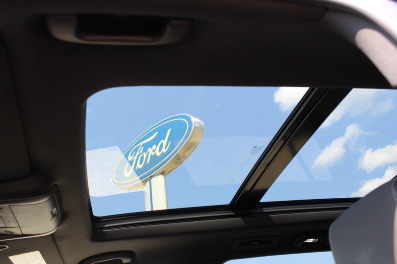 Cadillac XT6 Vehicle Full-screen Gallery Image 27