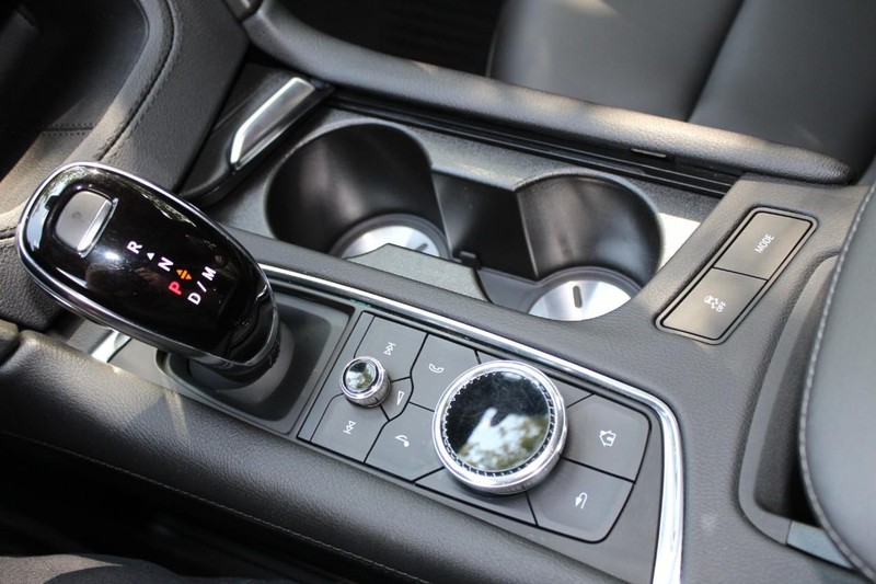 Cadillac XT6 Vehicle Full-screen Gallery Image 48