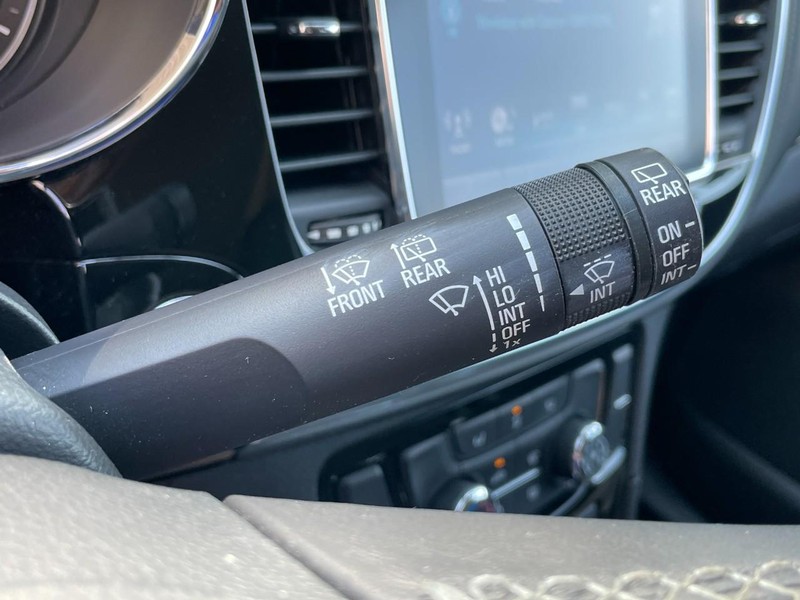 Buick Encore Vehicle Full-screen Gallery Image 27