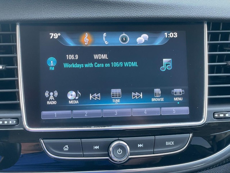 Buick Encore Vehicle Full-screen Gallery Image 31