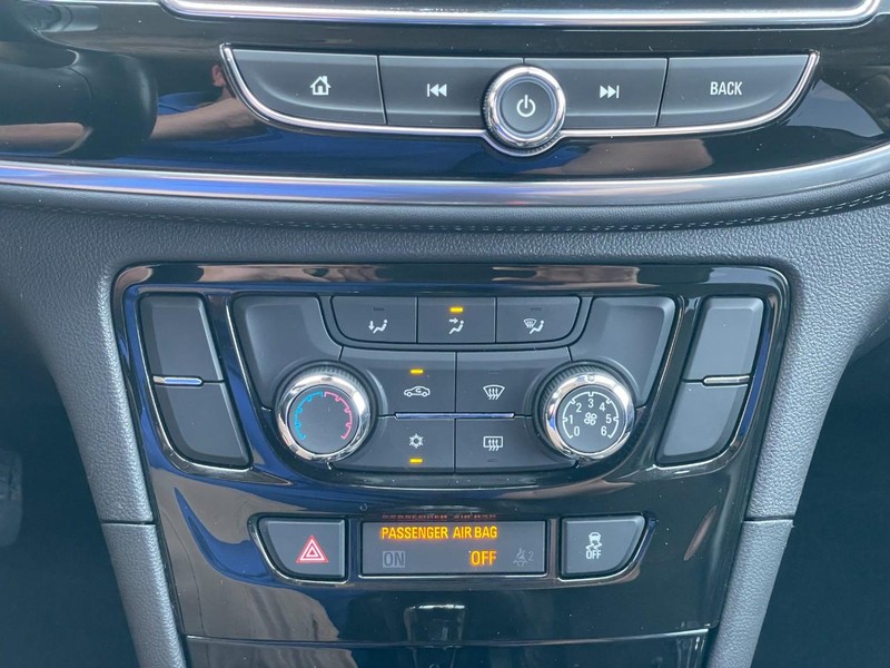 Buick Encore Vehicle Full-screen Gallery Image 37