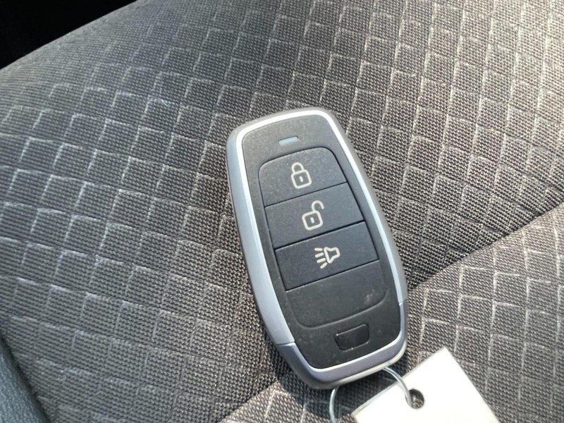 Buick Encore Vehicle Full-screen Gallery Image 44