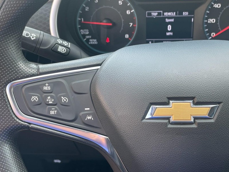 Chevrolet Malibu Vehicle Full-screen Gallery Image 22