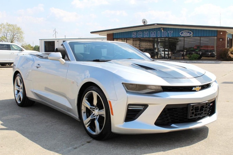 Chevrolet Camaro Vehicle Full-screen Gallery Image 02