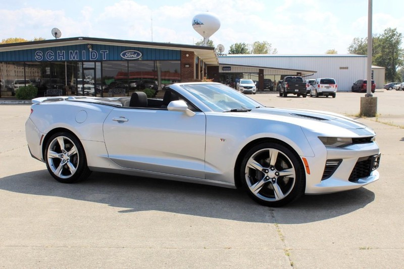 Chevrolet Camaro Vehicle Full-screen Gallery Image 03