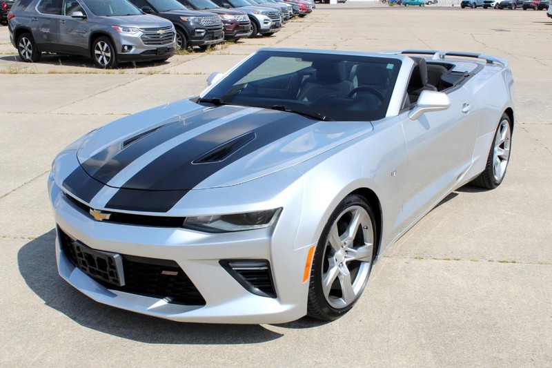 Chevrolet Camaro Vehicle Full-screen Gallery Image 07