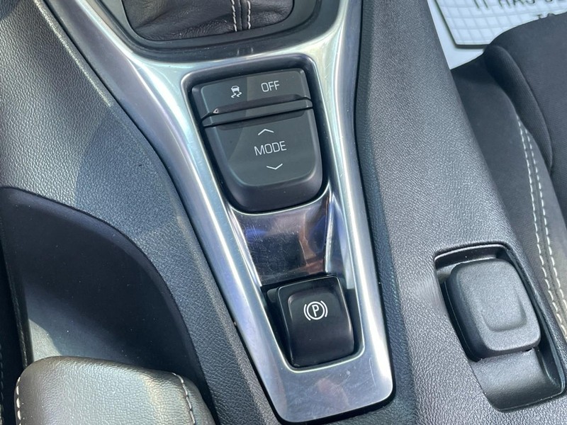 Chevrolet Camaro Vehicle Full-screen Gallery Image 45