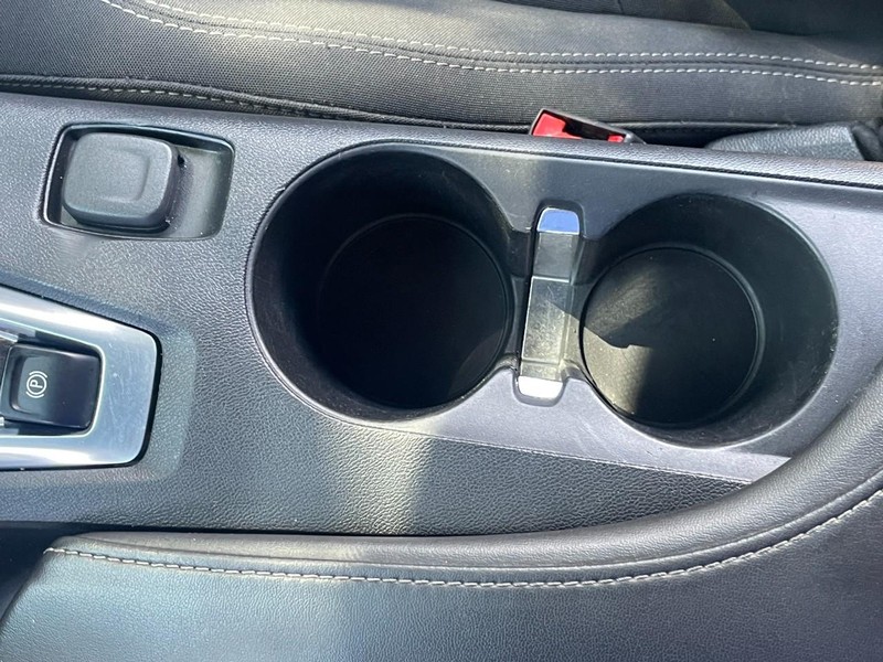 Chevrolet Camaro Vehicle Full-screen Gallery Image 46