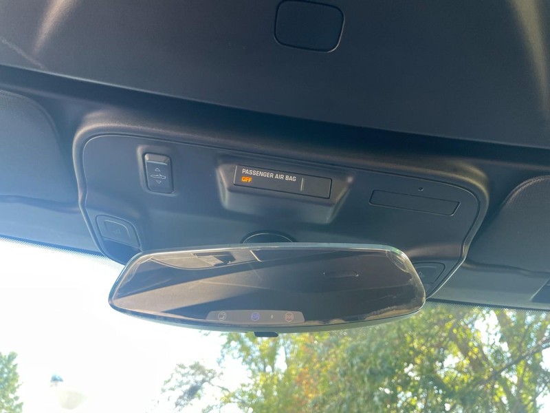 Chevrolet Camaro Vehicle Full-screen Gallery Image 50