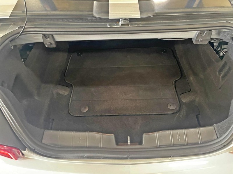 Chevrolet Camaro Vehicle Full-screen Gallery Image 51