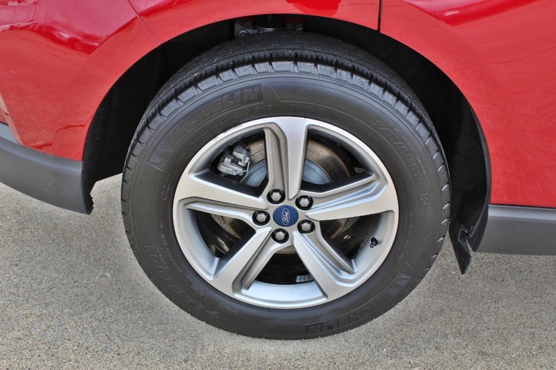 Ford Edge Vehicle Full-screen Gallery Image 10