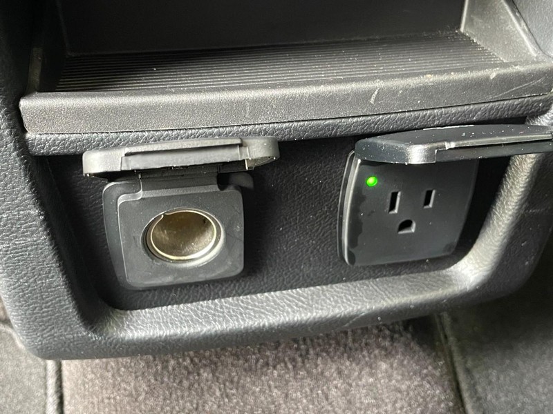 Ford Edge Vehicle Full-screen Gallery Image 19