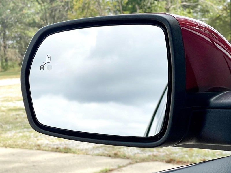 Ford Edge Vehicle Full-screen Gallery Image 33