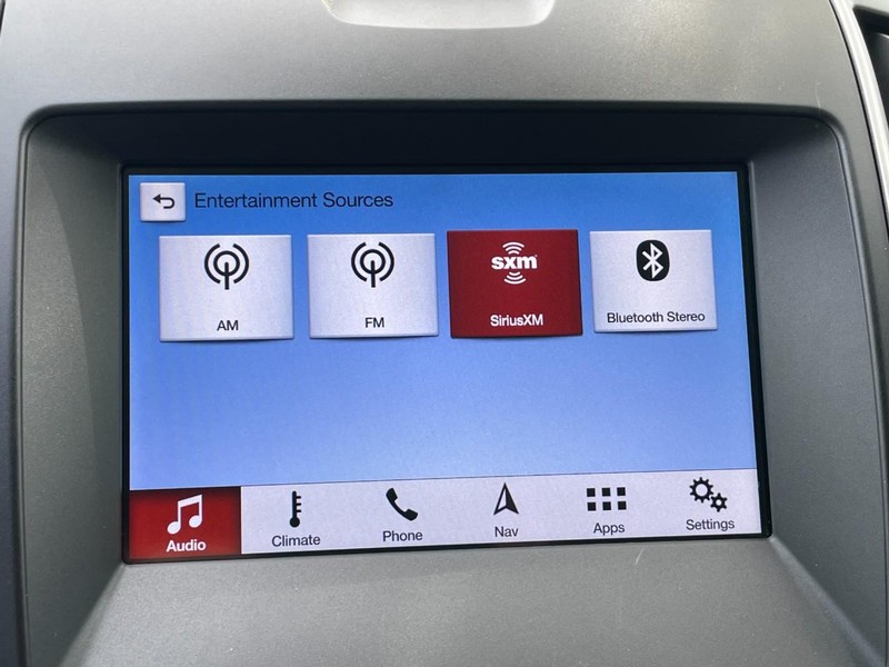 Ford Edge Vehicle Full-screen Gallery Image 38