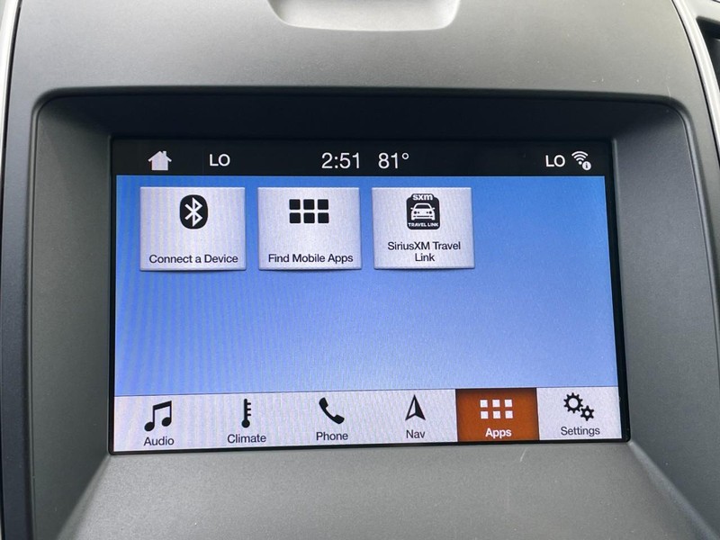 Ford Edge Vehicle Full-screen Gallery Image 40