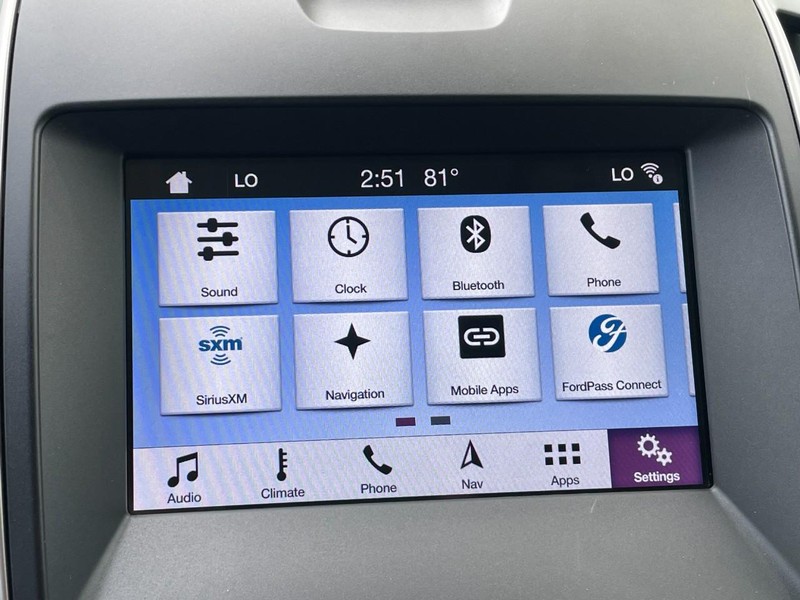 Ford Edge Vehicle Full-screen Gallery Image 41