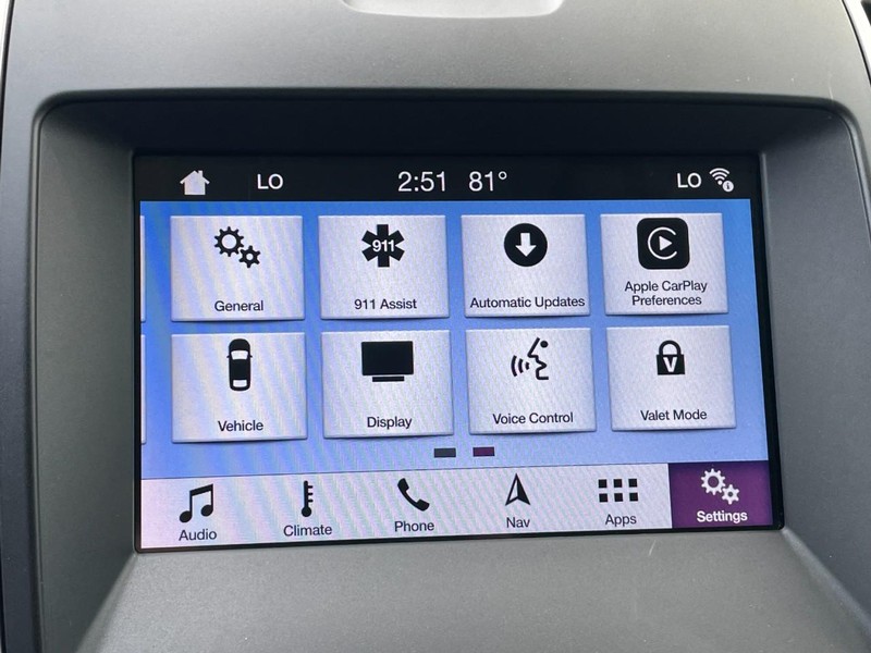 Ford Edge Vehicle Full-screen Gallery Image 42