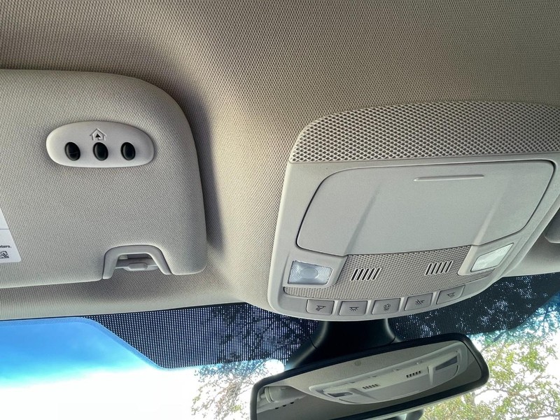 Ford Edge Vehicle Full-screen Gallery Image 50