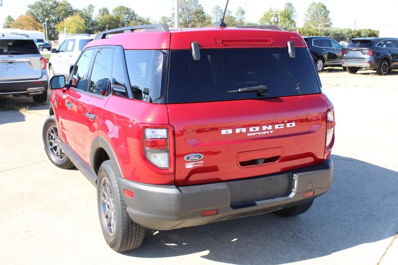 Ford Bronco Sport Vehicle Full-screen Gallery Image 05
