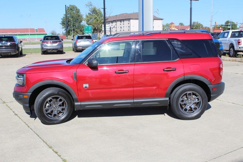 Ford Bronco Sport Vehicle Full-screen Gallery Image 06