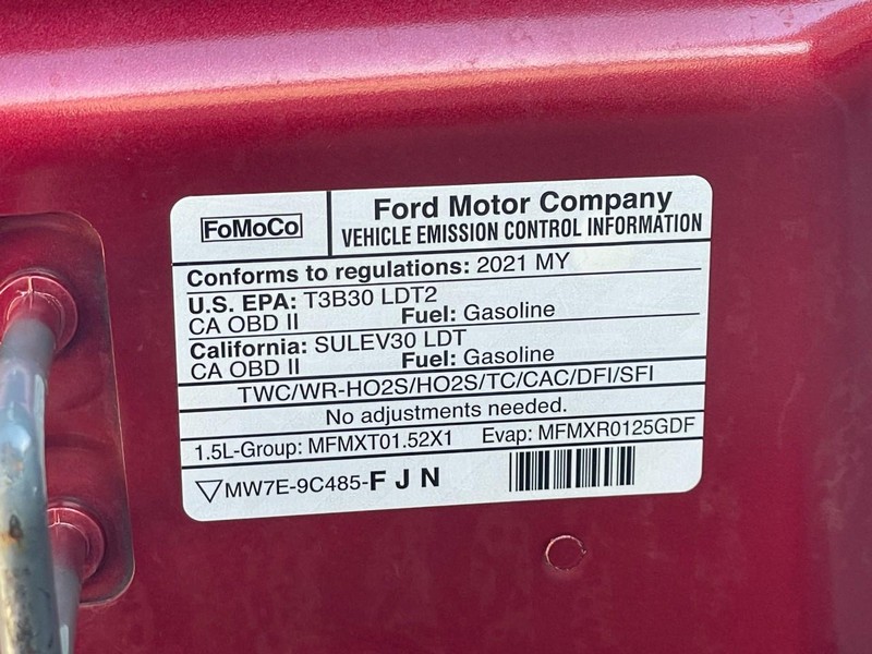 Ford Bronco Sport Vehicle Full-screen Gallery Image 12