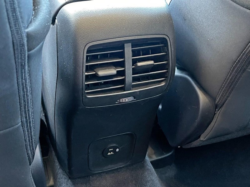 Ford Bronco Sport Vehicle Full-screen Gallery Image 22