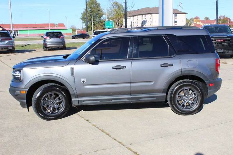 Ford Bronco Sport Vehicle Full-screen Gallery Image 06