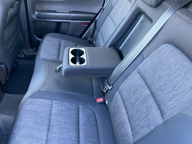 Ford Bronco Sport Vehicle Full-screen Gallery Image 16