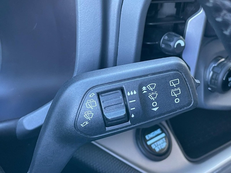 Ford Bronco Sport Vehicle Full-screen Gallery Image 30